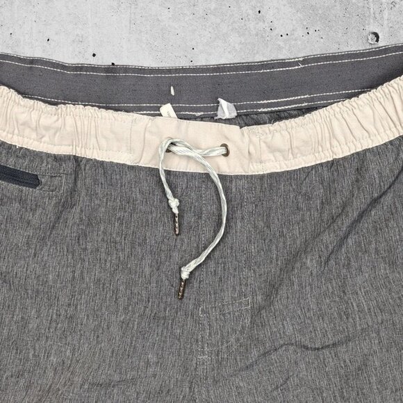 Vuori Swim Trunks Mens Shorts ~ Size 38 Swimming (UN-Lined) - Picture 3 of 7